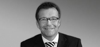Martin Idelberger - Abteilungsleiter Werbung und Öffentlichkeitsarbeit/Stadt-Sparkasse Solingen - public vision | Video- & Medienproduktion | Corporate Publishing | Düsseldorf